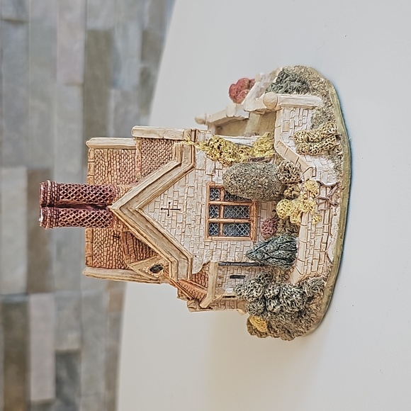 Lilliput Lane Clockmakers Cottage Collectable vintage retired decor - Picture 4 of 7